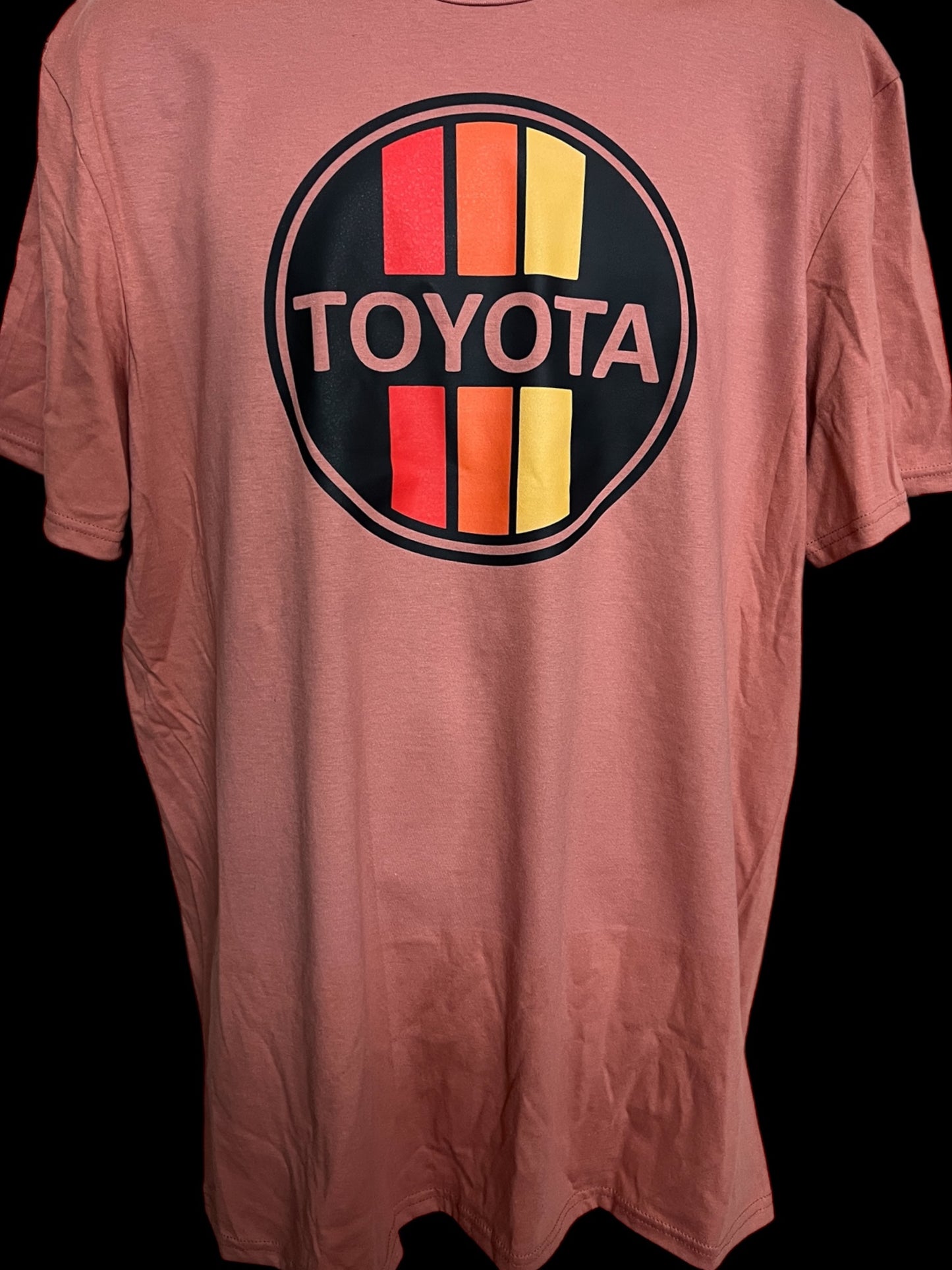 Vintage Retro Toyota 3-Bar Graphic Tee – Classic Car Enthusiast Apparel